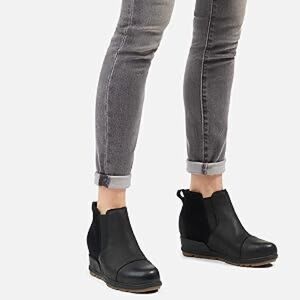 Sorel Evie Pull-On Black Ankle Boots